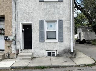 19 Roberts Aly, Norristown, PA 19401
