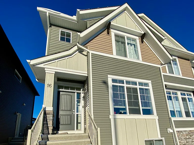16 Yarrow St — Photo 1