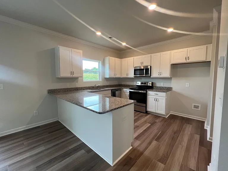 640 Cam Cir — Photo 5