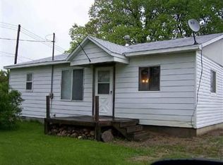 7442 N Bray Rd, Mount Morris, MI 48458