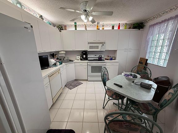 3rd image of 5265 Brisata Circle #L