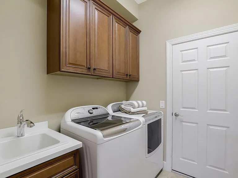 9096 Graphite Cir — Photo 28