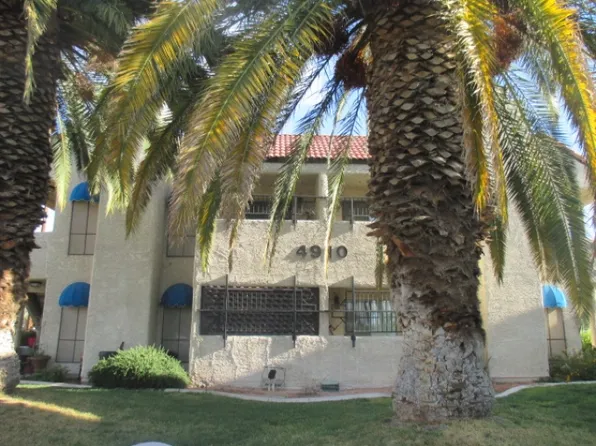 4910 Newport Cove Dr, Las Vegas, NV 89119