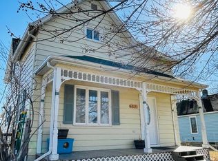 217 Booth Ave, Larimore, ND 58251
