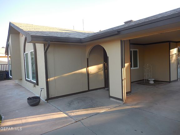 3rd image of 608 Thames Dr