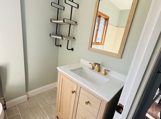 28 Young Orchard Ave #2, Warwick, RI 02888