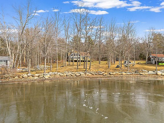 3rd image of 72 Jones Road