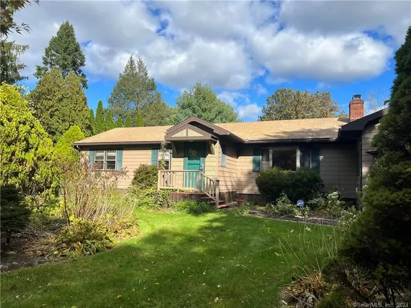 24 Suburban Drive, Shelton, CT 06484