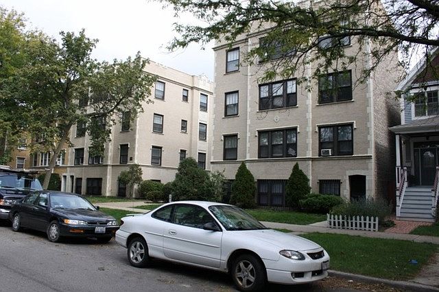 1st image of 4523 N Paulina St APT 2A