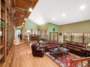 5005 Village Ct, Dallas, TX 75248