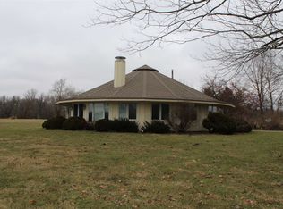 3173 N Arthur Dr, Albion, IN 46701