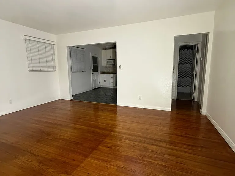 1243 Electric St — Photo 15