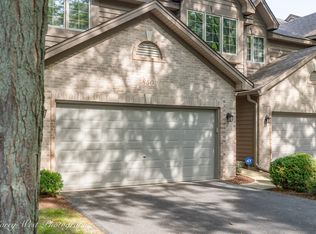 850 Millcreek Cir, Elgin, IL 60123