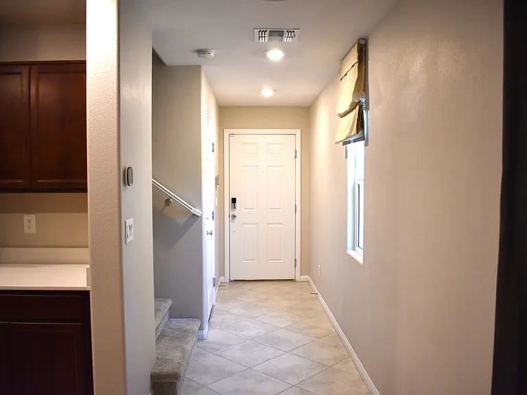 6973 W Ford Ave — Photo 3
