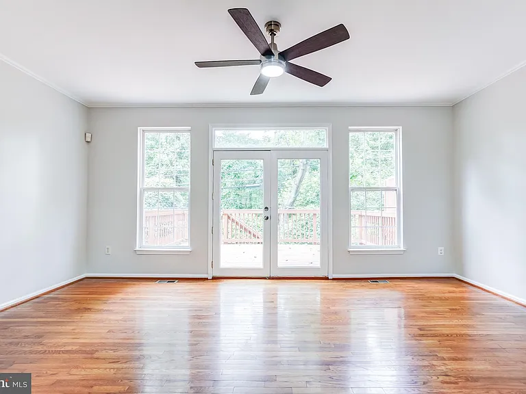 4302 Day Lily Dr — Photo 15