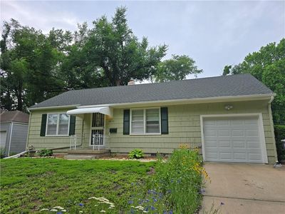 8820 Custer Trl, Kansas City, MO, 64131