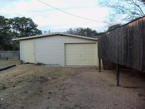 3rd image of 145 County Road 1717
