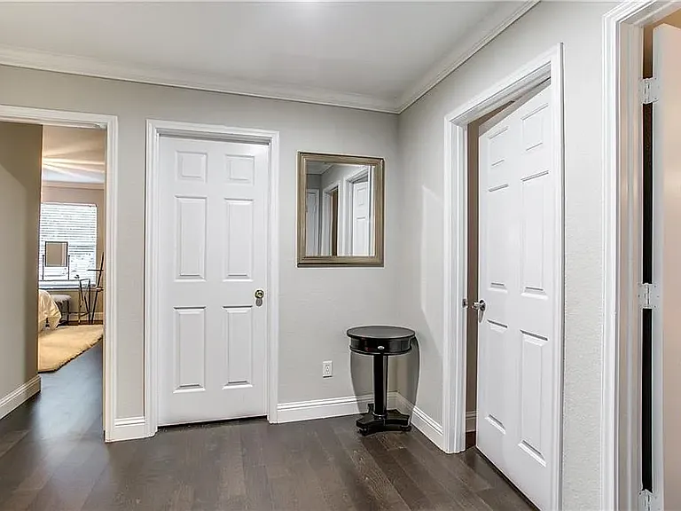 1613 Crown Point Dr — Photo 9