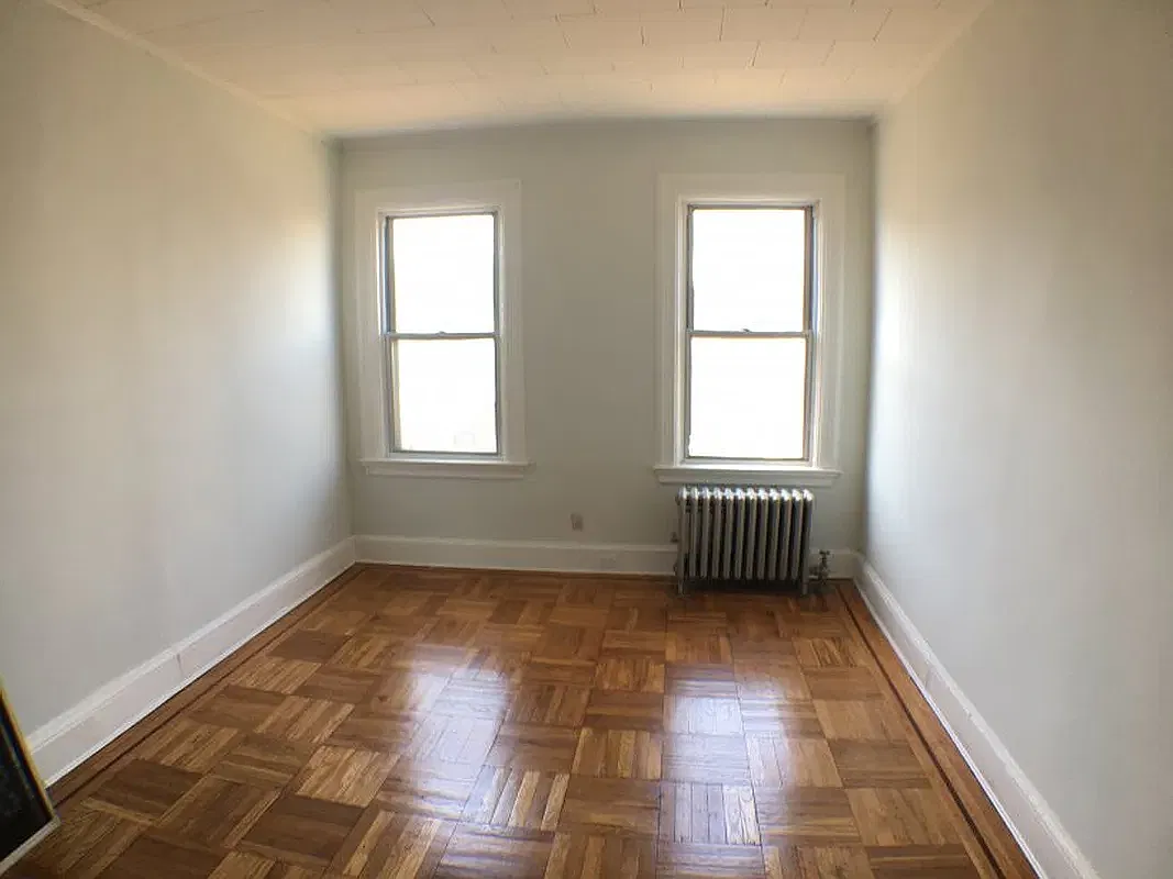 400 East 16th Street — Photo 1