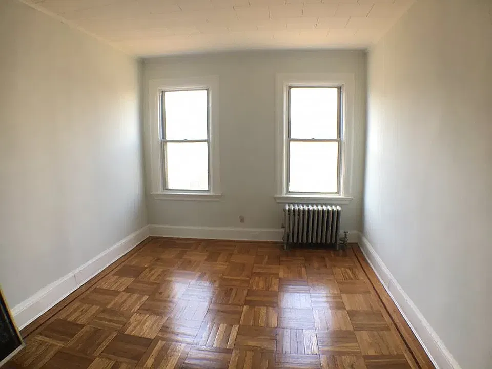 400 E 16th St #2