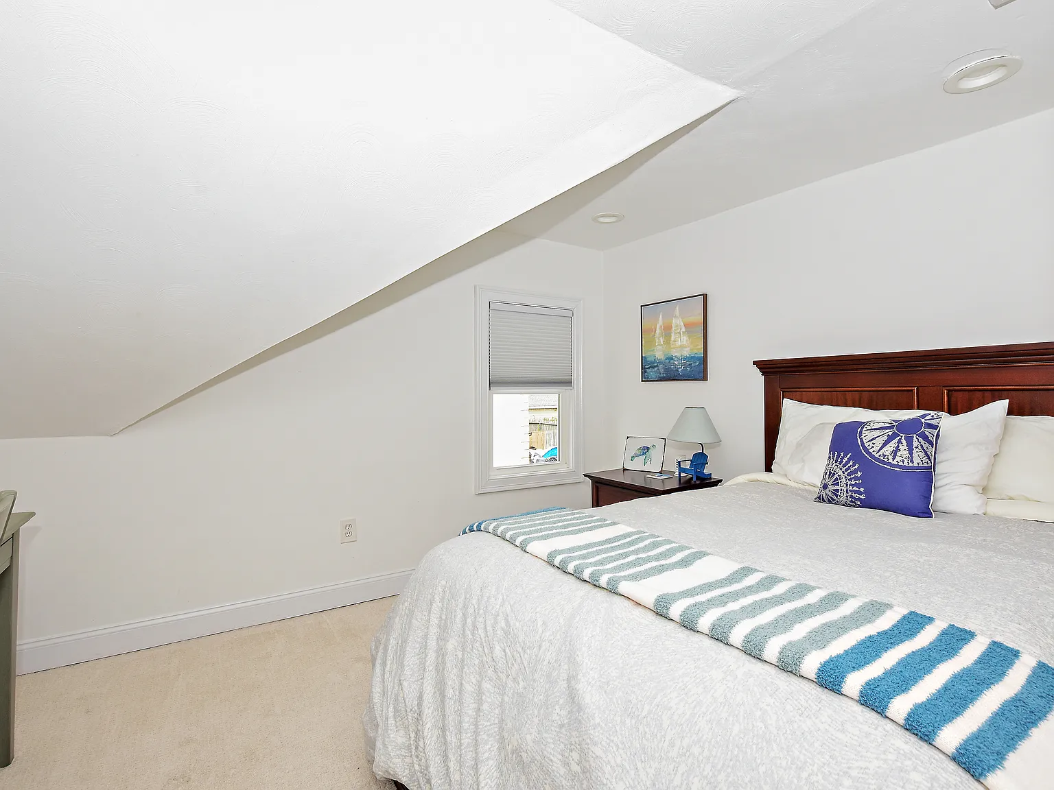 4 bed, 3100 sqft, $1,250 — Photo 2