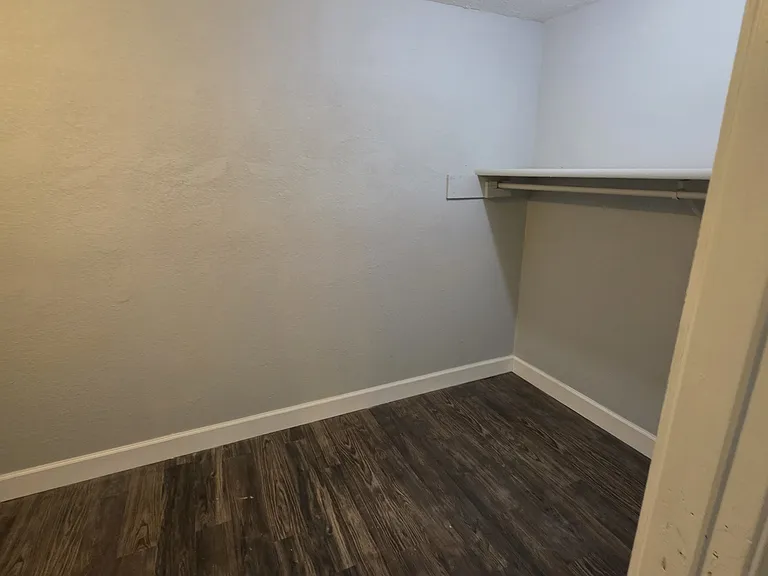 7706 Thurow St — Photo 9