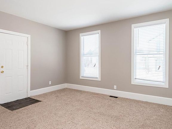 4th image of 10 Hawthorn St
