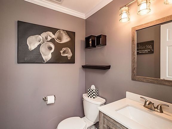 2nd image of 5833 Butterfly Cir