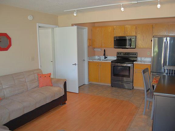 4th image of 100 Pulsipher Ln Unit 2105