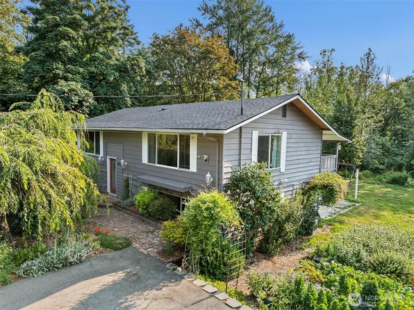 14005 51st Avenue E, Tacoma, WA 98446