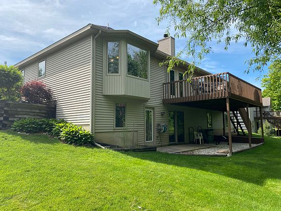 3rd image of 743 Beech Creek Dr