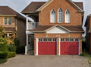 670 Macbeth Hts, Mississauga, ON L5W1E5