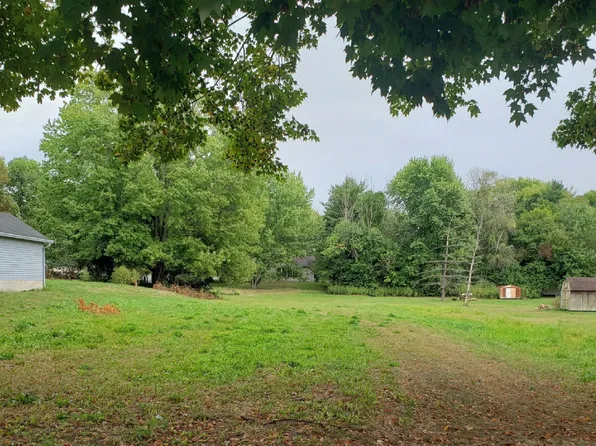 218 S Pearl St, Spiceland, IN 47385