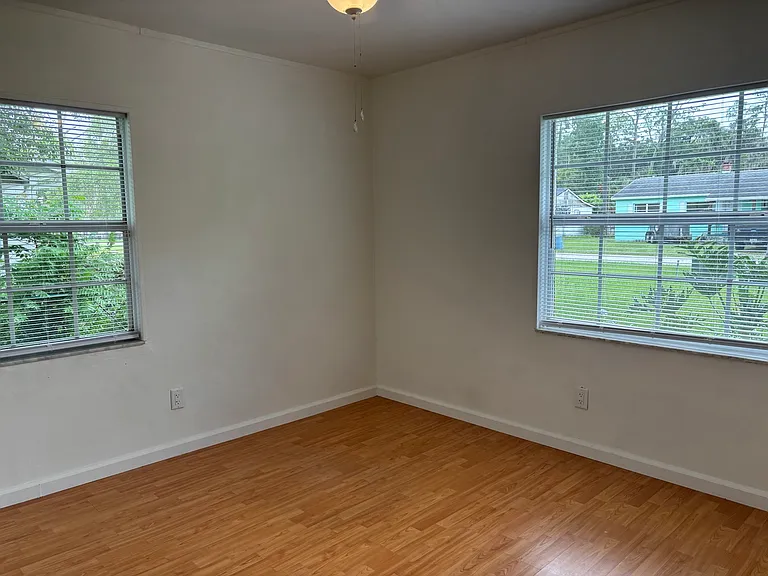 733 W Pennsylvania Ave — Photo 7