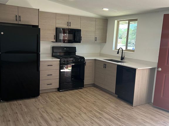 2nd image of 2647 N Estrella Ave #2