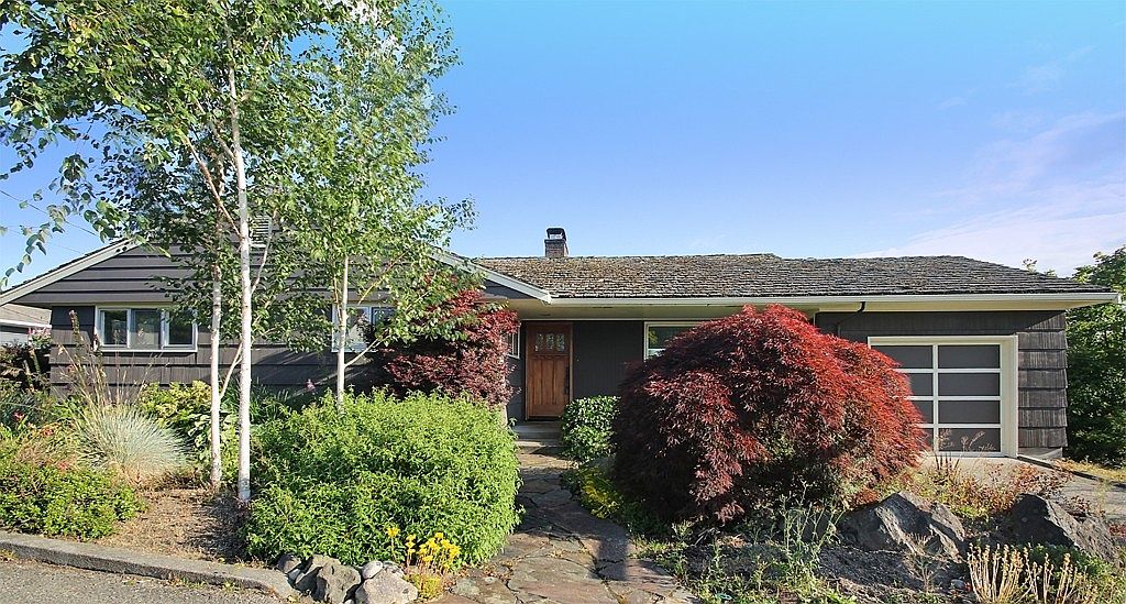 703 NE Matson St, Poulsbo, WA 98370 Zillow