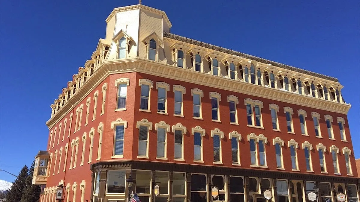 Building Photo - Tabor Grand