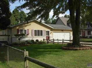 1760 Center Dr, Temperance, MI 48182