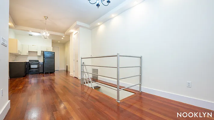 Rented by Nooklyn NYC LLC | media 17