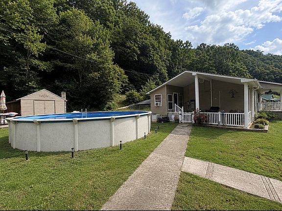 5th image of 26 Daniels Ln
