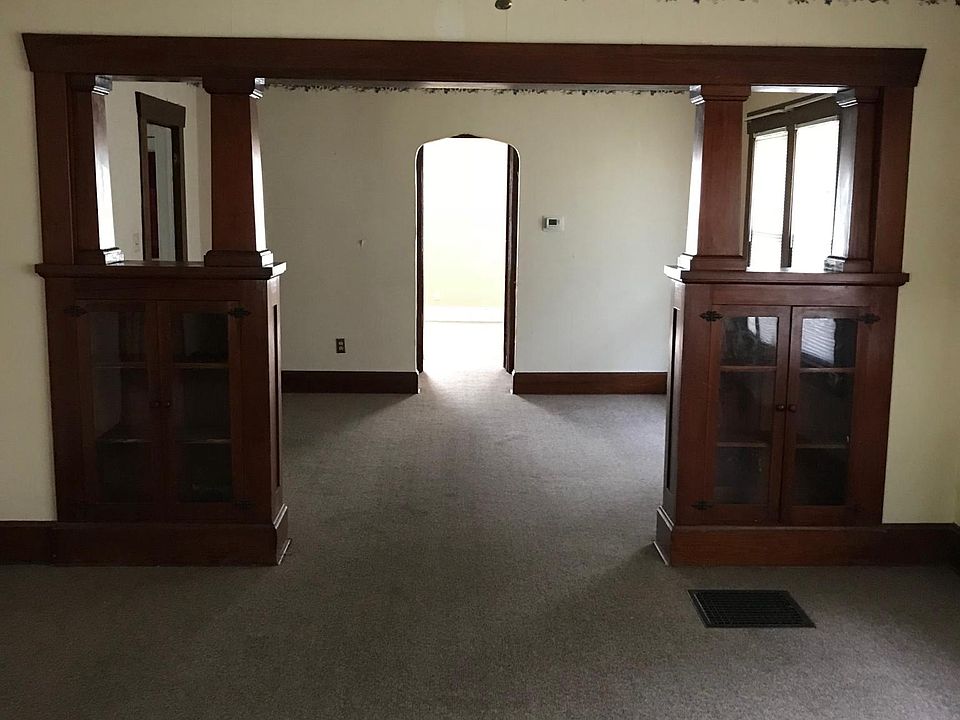 2nd image of 2116 N Franklin Ave