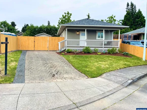 2660 Evergreen Ct NE, Salem, OR 97301