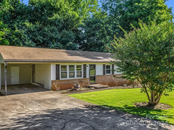 123 Cedar St, Rutherfordton, NC 28139