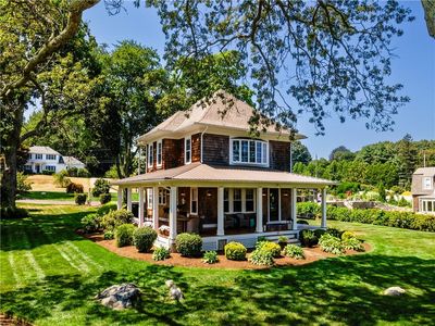 65 Spring St, Saunderstown, RI, 02874