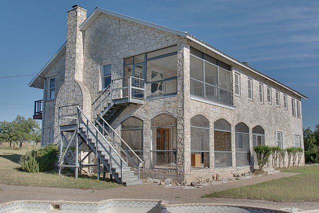 1st image of 316 Thistle Hill Dr
