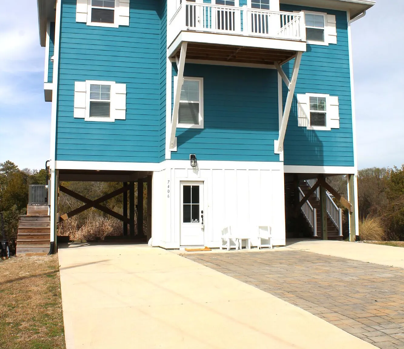 4 bed, 3.5 bath, 1992 sqft, $3,100 — Photo 1