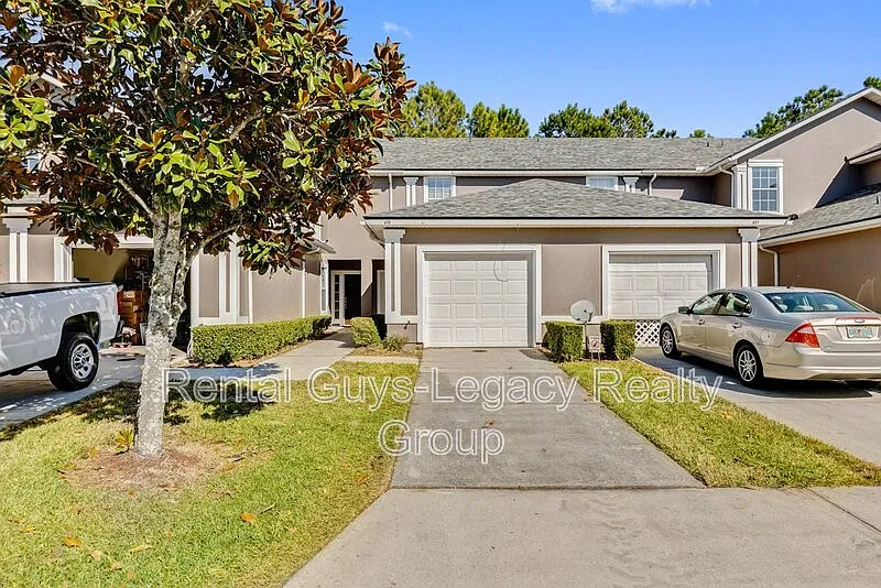 659 Scrub Jay Dr