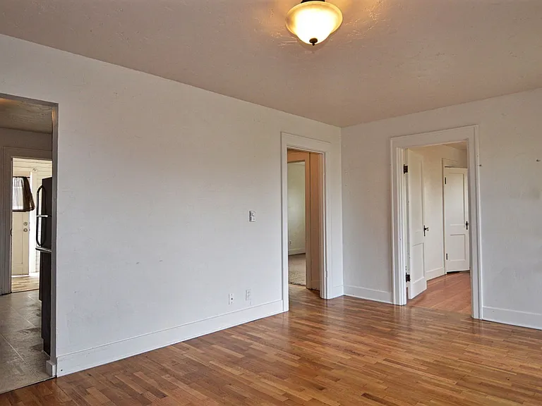 7025 S Puget Sound Ave — Photo 3