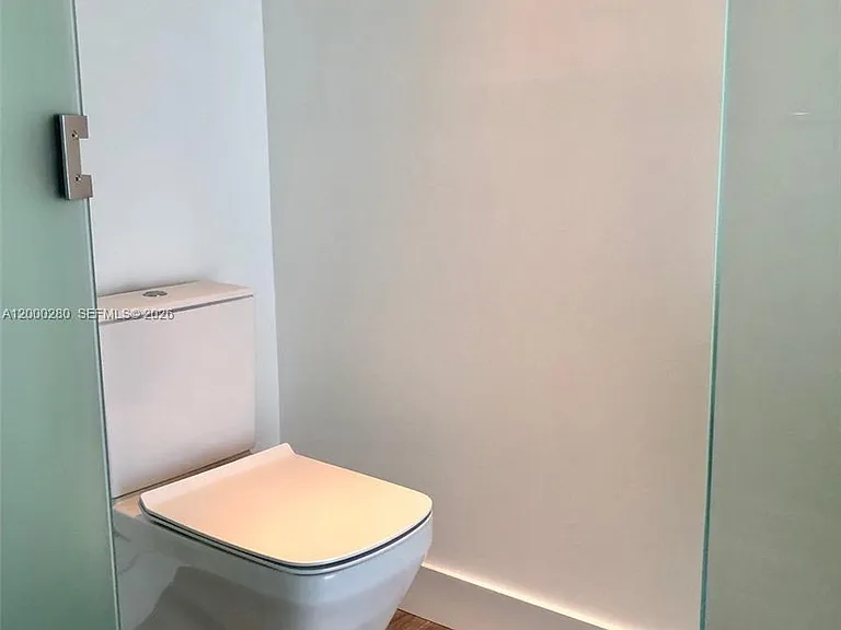 2900 NE 7th Ave #2907 — Photo 9