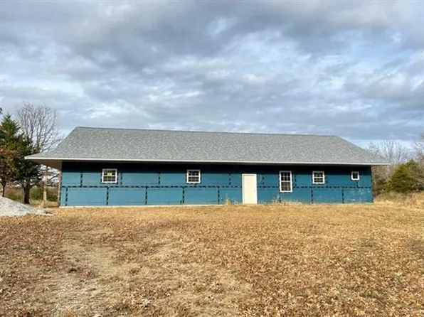 11455 E 150th Rd, El Dorado Springs, MO 64744